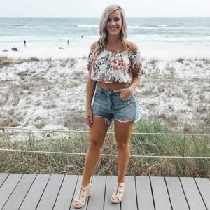 Meet your Posher, Kimberly